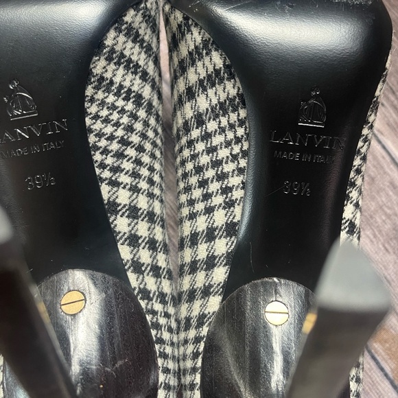 LANVIN PARIS HEELS - Picture 5 of 7